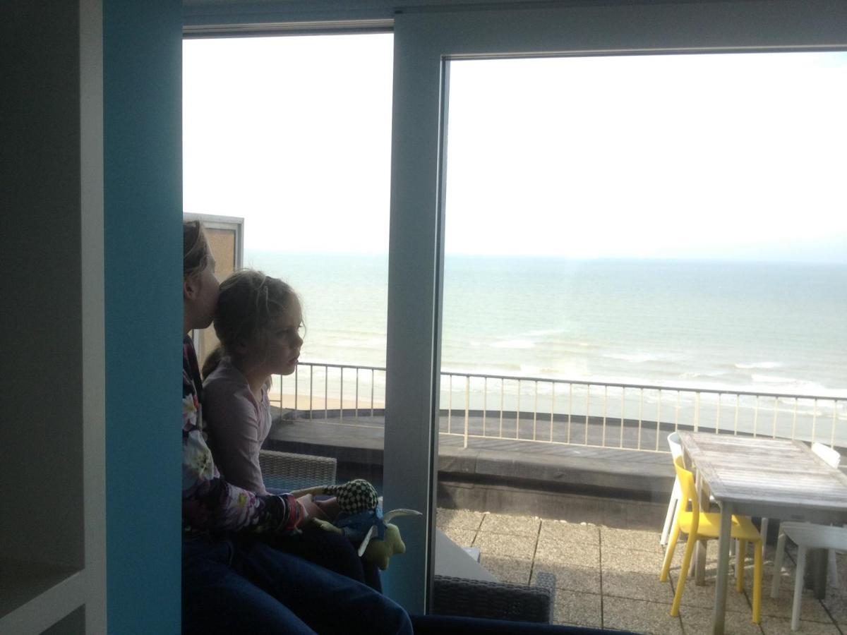 Zeedijk44 - Frontal Sea View Penthouse Apartman De Panne Kültér fotó